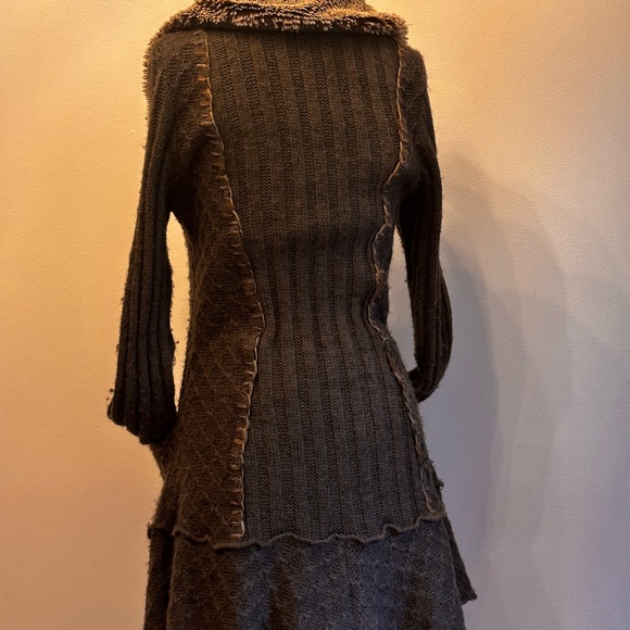 Sweater/coat - Picture 5 of 7
